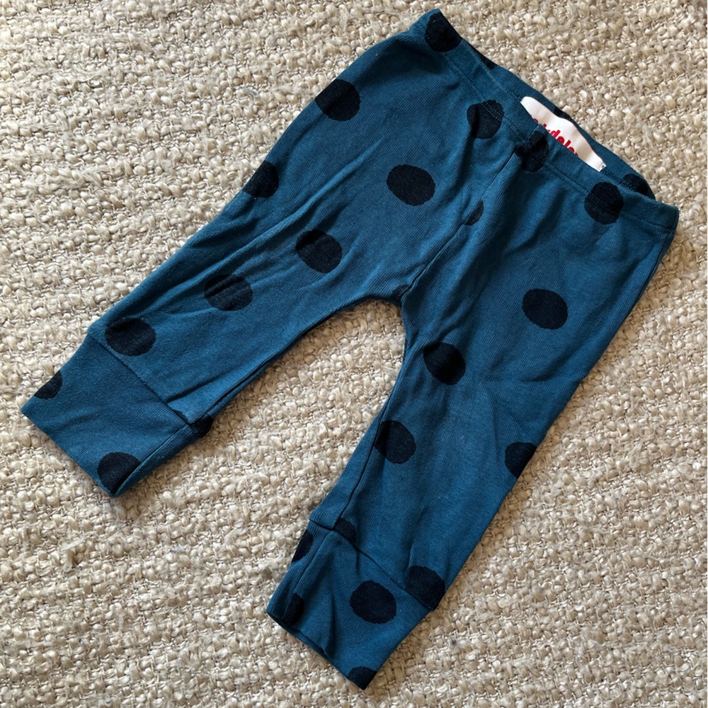 Nadadelazos leggings or pants